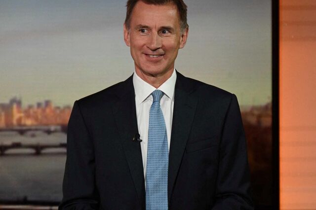 Novo ministro das Finanças britânico reconhece 'erros' no plano fiscal do Governo