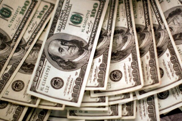 Cada subida de 10% do dólar passa em 1% para a inflação