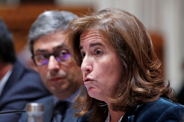 Governo quer quase triplicar ritmo de subida das contribuições sociais