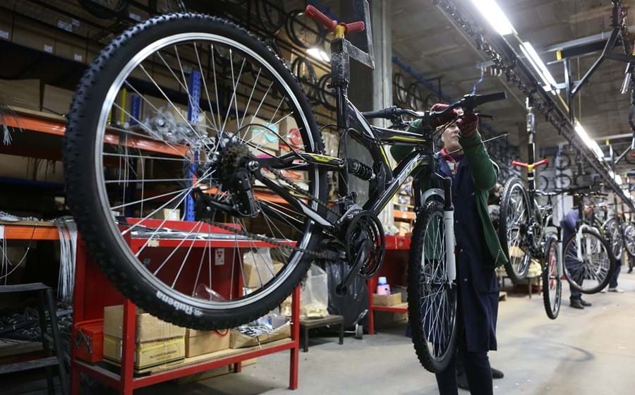 No ano passado, Portugal foi, pelo terceiro ano consecutivo, o maior produtor de bicicletas da União Europeia, seguido pela Roménia.