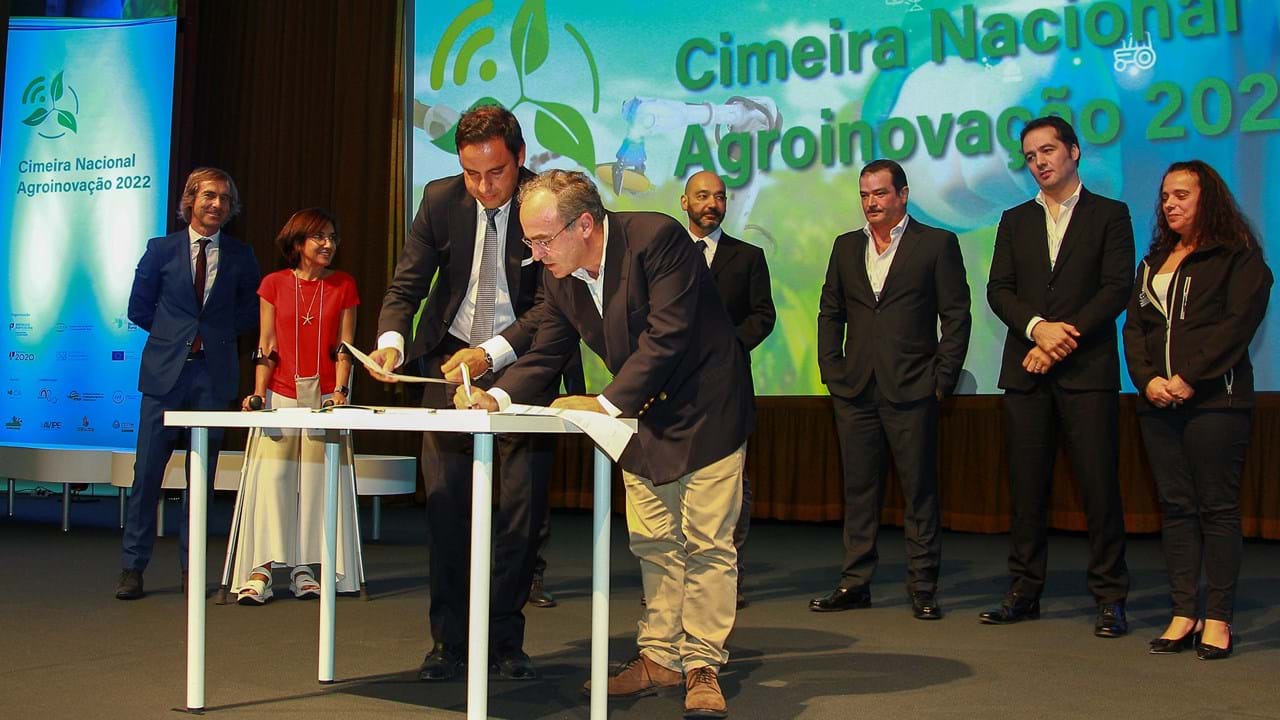 Assinatura dos contratos de financiamento do PRR para a Agricultura 4.0