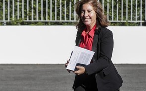 Ministra omite perdas de poder de compra. 'É uma negacionista da inflação”, acusa o PSD