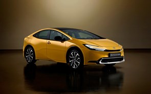 Toyota estreia 5ª geração do Prius 