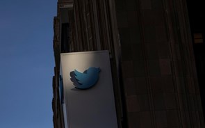 WSJ: Editoras de música processam Twitter por alegada violação de direitos de autor