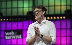 'Parem de financiar oligarcas russos', pediu Paddy Cosgrave