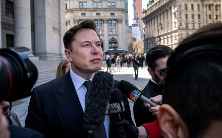 Tribunal faz cair impugnação da compra do Twitter pelos acionistas contra Musk 