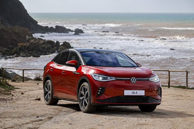 Novos ID.5 e ID.5 GTX. Ofensiva elétrica VW avança a ‘todo o vapor’