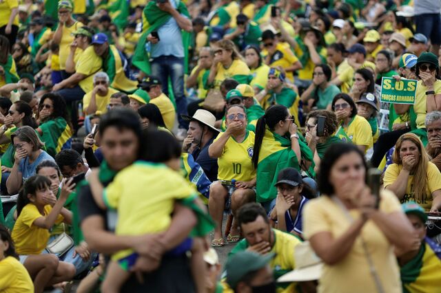 Brasil: Como gerir um país dividido?