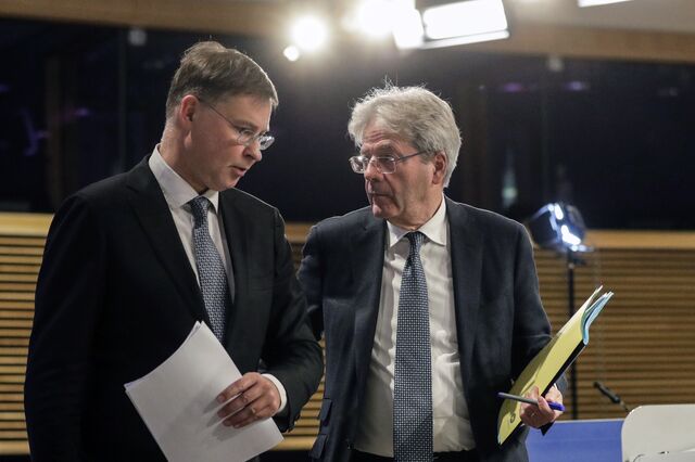 Bruxelas aproxima revisão das regras orçamentais aos objetivos de Berlim