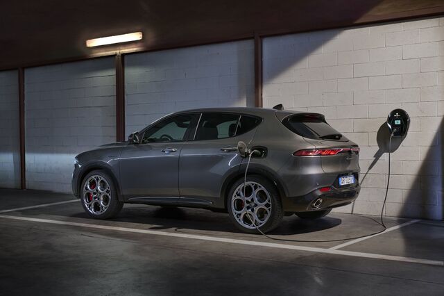 Alfa Romeo Tonale ‘Plug-in’ Hybrid Q4