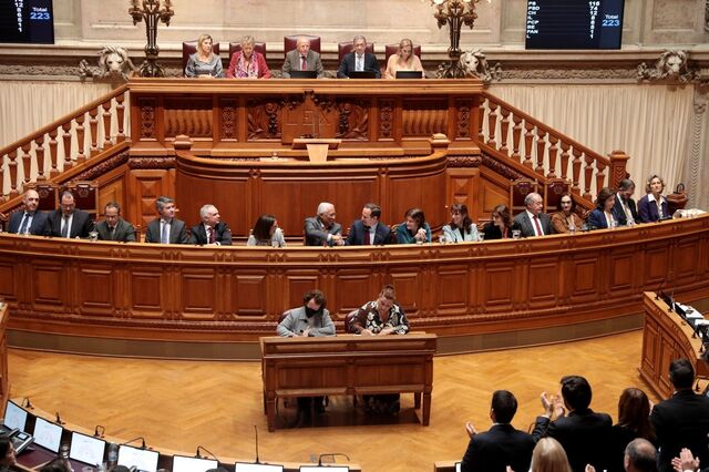 À segunda, PS tira isenção automática do IMI a centros históricos