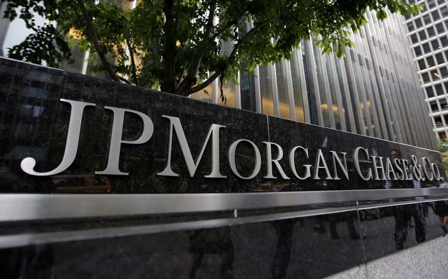 Em 2021, o JP Morgan Chase foi o banco com mais receitas: obteve 138 mil milhões de dólares, mais do que todas as “fintech” do mundo somadas.