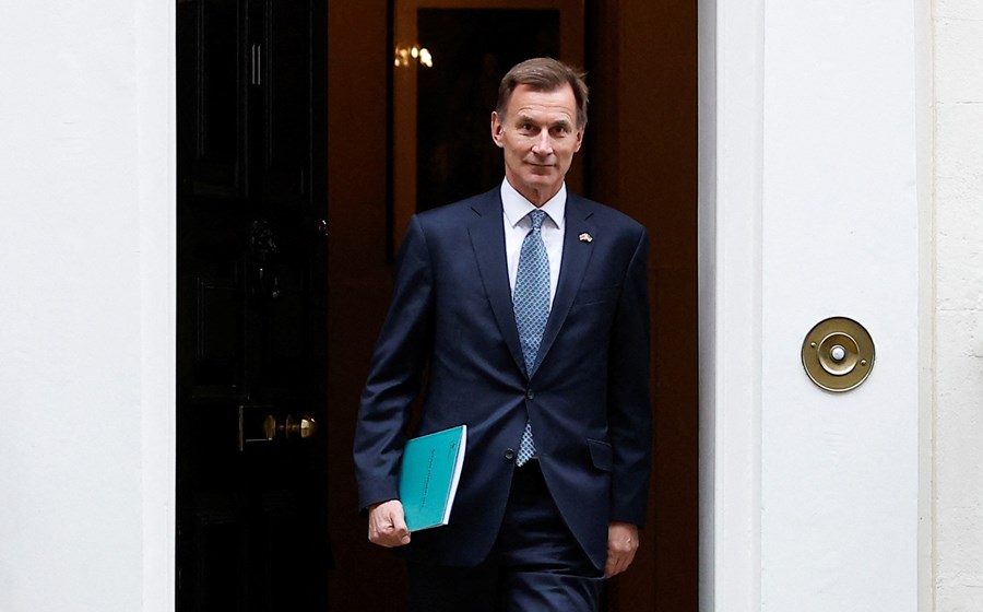 O aumento do IRS para os rendimentos mais altos é uma das propostas do ministro britânico Jeremy Hunt.