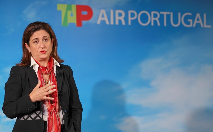A CEO da TAP, Christine Ourmières-Widener, disse que o ministro das Infraestruturas foi informado do cancelamento dos voos.