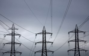 Sete países da UE contra reforma do mercado elétrico