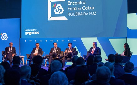 Lidar com os desafios da exportação e do redesenhar o comércio global 