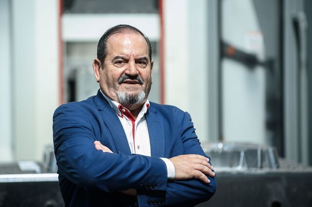 Gigante falida com oferta de 3,9 milhões e Febra insolvente