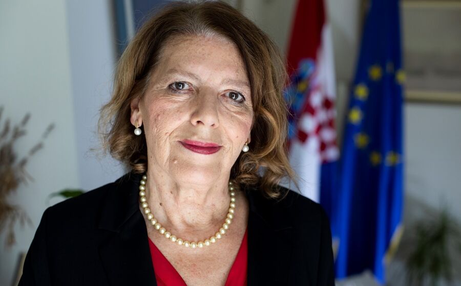 Anita TršiCć , embaixadora da Croácia em Portugal