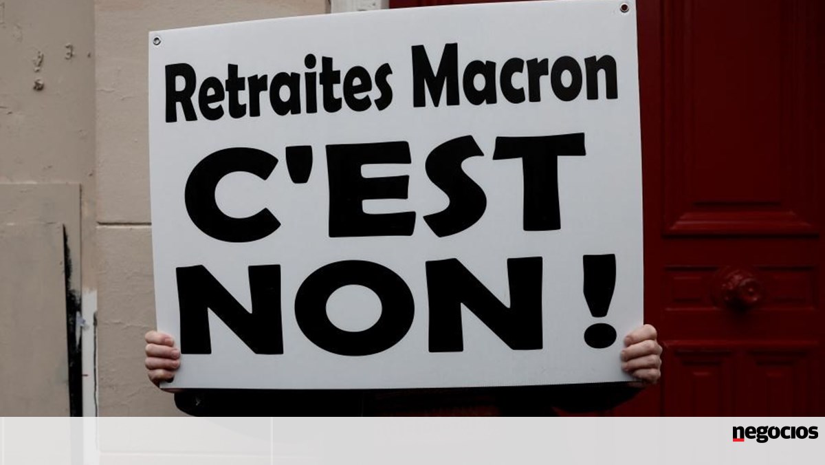 Le Parlement français débat de la réforme des retraites dans un contexte de tensions sociales – Économie