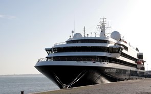 Câmara de Lisboa quer que passageiros de navios cruzeiros paguem taxa turística