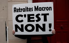 Parlamento francês debate reforma das pensões em clima de tensão social