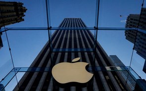 Apple sobe lucros trimestrais em 2,2% para 19.881 milhões de dólares