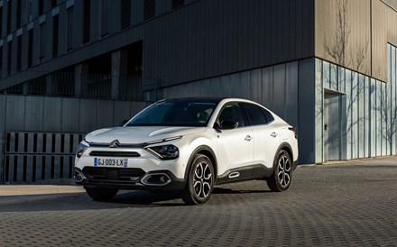 Citroën ë-C4 X. ‘Tapete voador’ elétrico