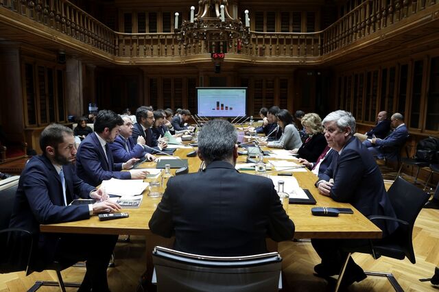 Centeno garante que renegociar crédito à habitação não implica incumprimento