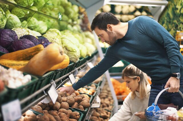 Inflação na Zona Euro abranda para 6,9% em março com alimentos ainda a subir