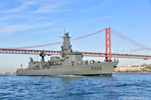 Marinha portuguesa acompanha passagem de navios russos por Portugal