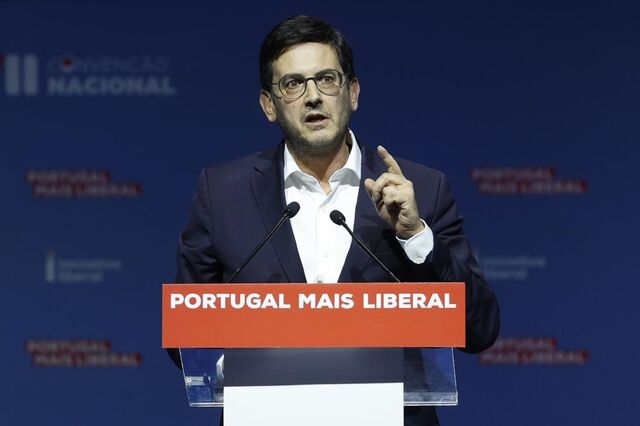 IL diz que Governo já falhou a maiores de 35 anos