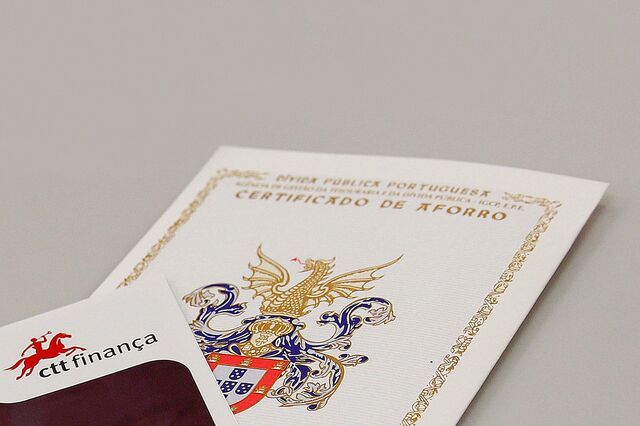 Escalada da Euribor atira juros dos certificados para perto de máximo de 3,5%