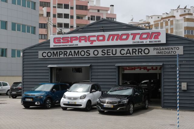 Crédito ao consumo concedido às famílias em Portugal recua 26% em abril