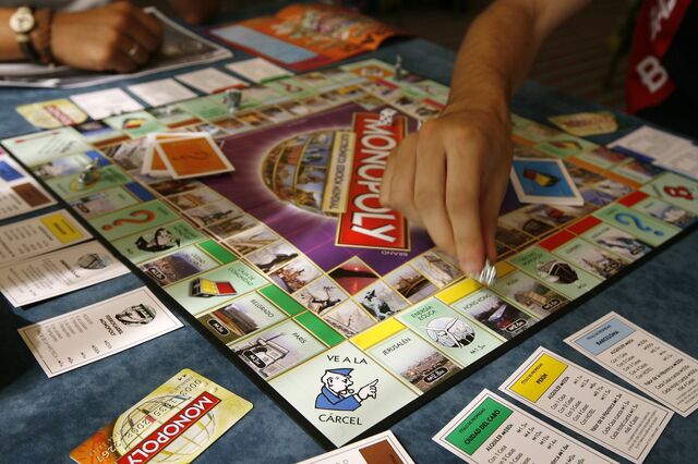 Dona do Monopólio e Trivial despede mil pessoas em todo o mundo