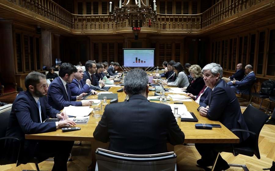 O governador do Banco de Portugal, Mário Centeno, respondeu aos deputados ao longo de cerca de quatro horas de audição.