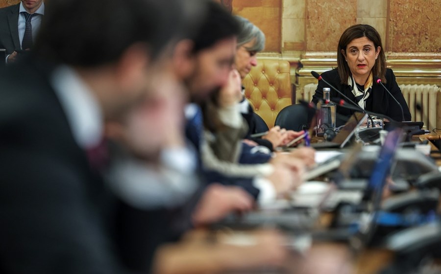 Christine Ourmières-Widener respondeu aos deputados da Comissão de Economia, Obras Públicas, Planeamento e Habitação durante quatro horas. Mas nem todas as respostas foram objetivas.