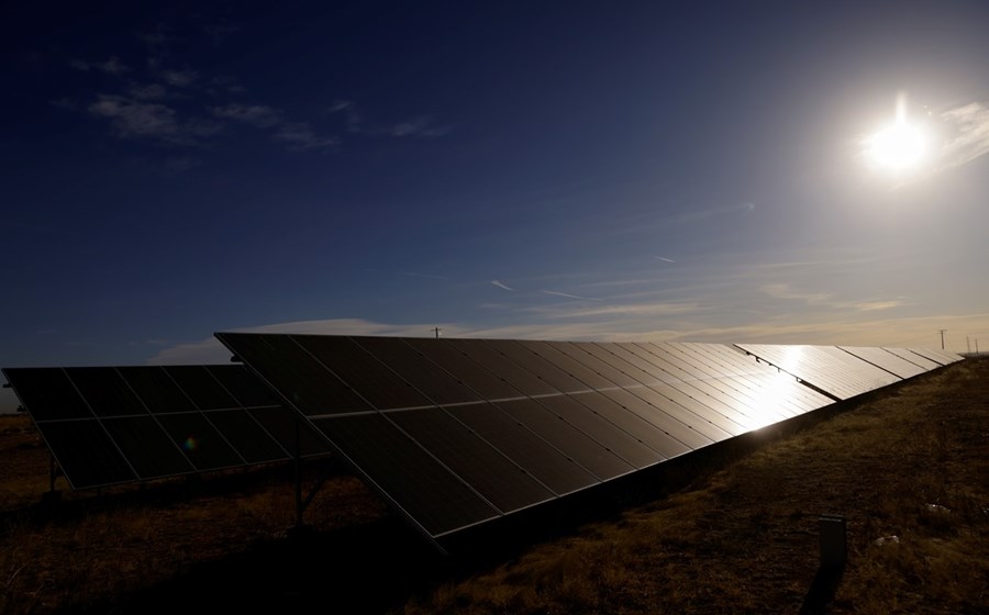 É esperado um crescimento da atividade na área das renováveis no segmento do solar fotovoltaico.