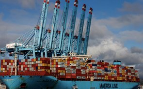 Maersk opta por rota através do Dubai para poupar '30% dos custos” e 70% do tempo