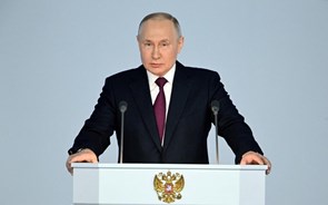 Rússia sob 'regime de operações antiterroristas'. Putin promete “defender opovo russo”