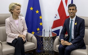 UE e Reino Unido chegam a acordo sobre protocolo da Irlanda do Norte