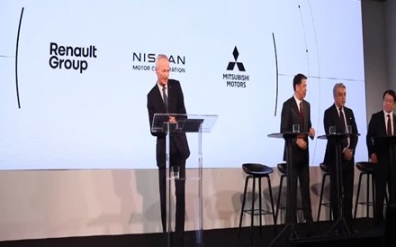 Nissan vai investir 15% na unidade de veículos elétricos da Renault