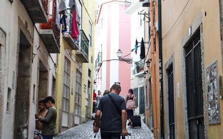 Governo quer tornar temporárias licenças do alojamento local