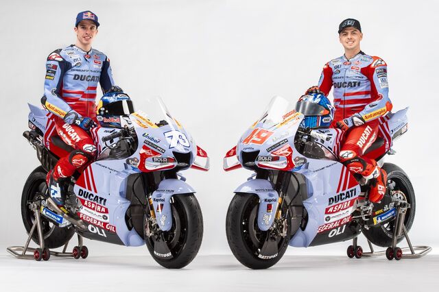 Rei português dos autoclismos acelera na elite do motociclismo mundial