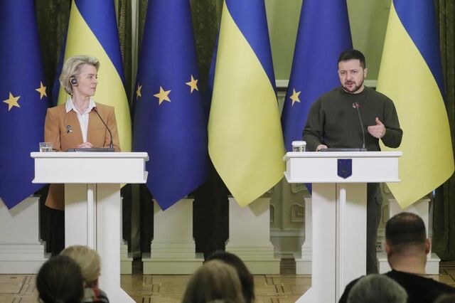UE quer assinalar aniversário da invasão com 10º pacote de sanções à Rússia