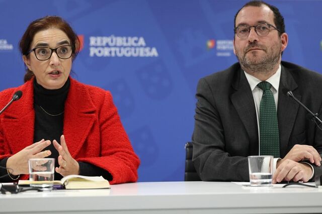 Exames no secundário mantêm-se, mas com peso mais baixo na nota final