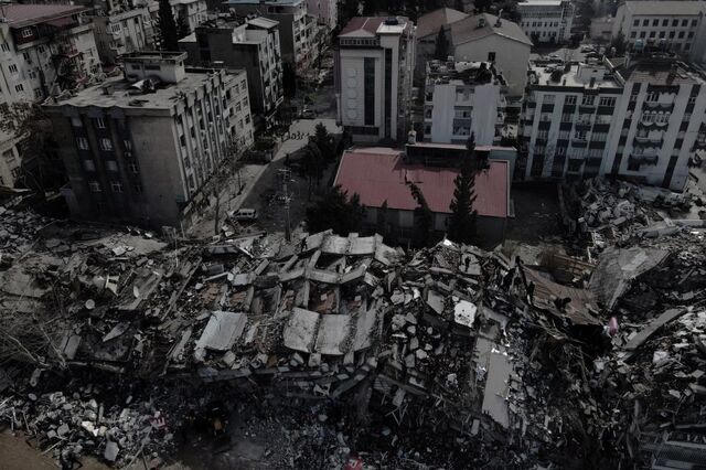 Banco Mundial diz que danos do sismo na Turquia ultrapassam 32.000 milhões