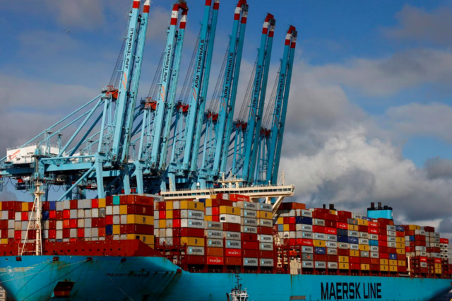 Maersk vende dois armazéns logísticos na Rússia e fica a um negócio de deixar o país
