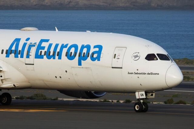 Dona da Iberia fecha compra da Air Europa
