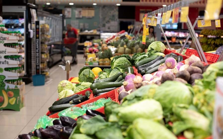 Os produtos alimentares perdem ligeiramente peso na despesa das famílias e registam o maior aumento de preço.