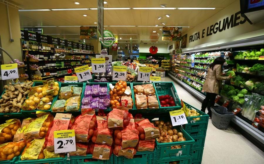 As donas dos supermercados Pingo Doce e Continente fazem parte da lista das 500 maiores empresas familiares do mundo. Este grupo viu a receita conjunta crescer 10% no ano passado.